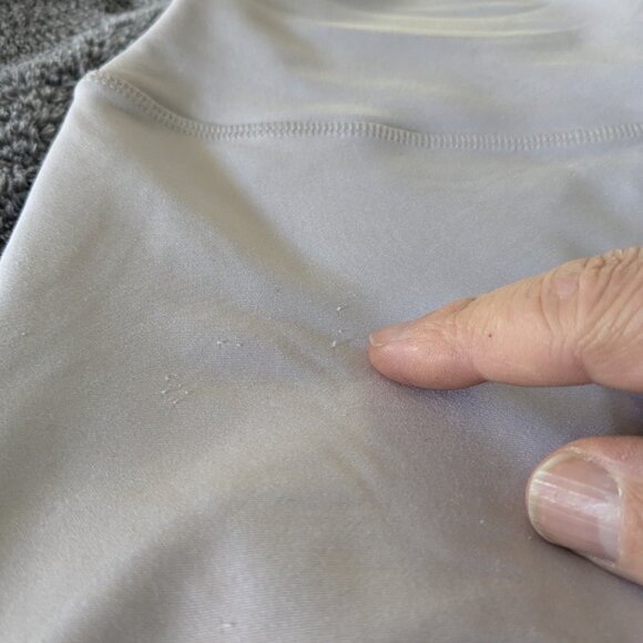 Alo High-waist Airlift Leggings white with silver design - Picture 5 of 7